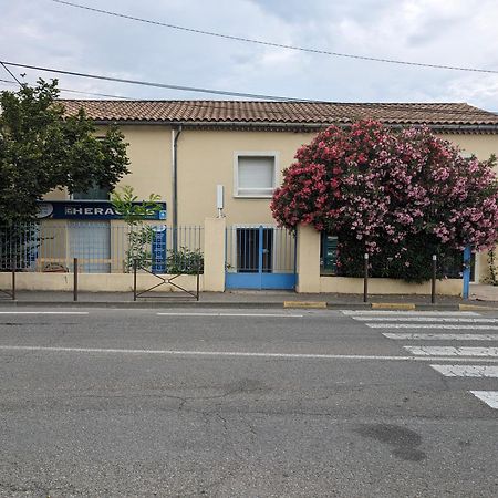 Ferienwohnung L'Instant Sorgue LʼIsle-sur-la-Sorgue Exterior foto